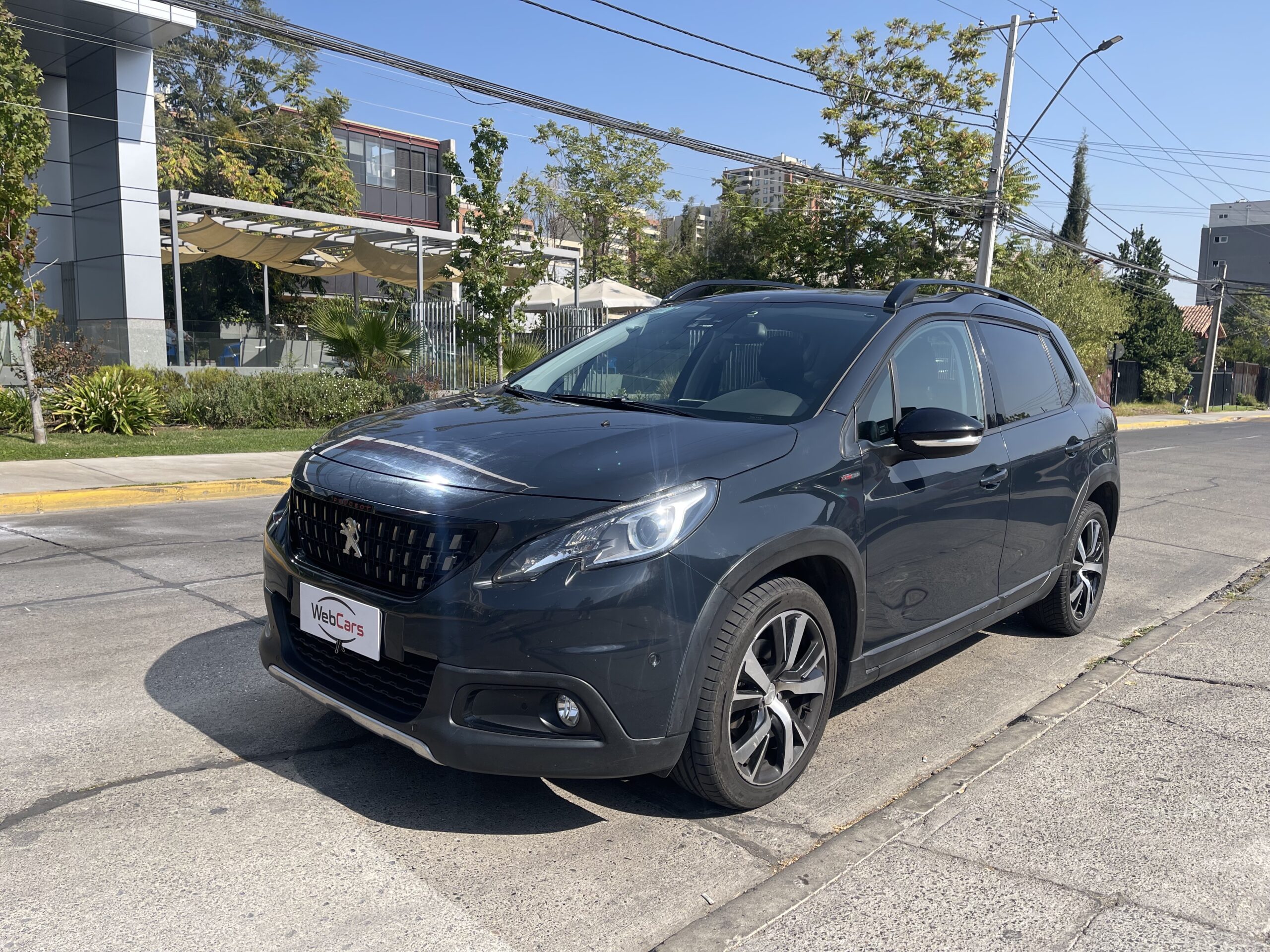 Peugeot 2008 PURE TECH 1.2 AT GT-LINE